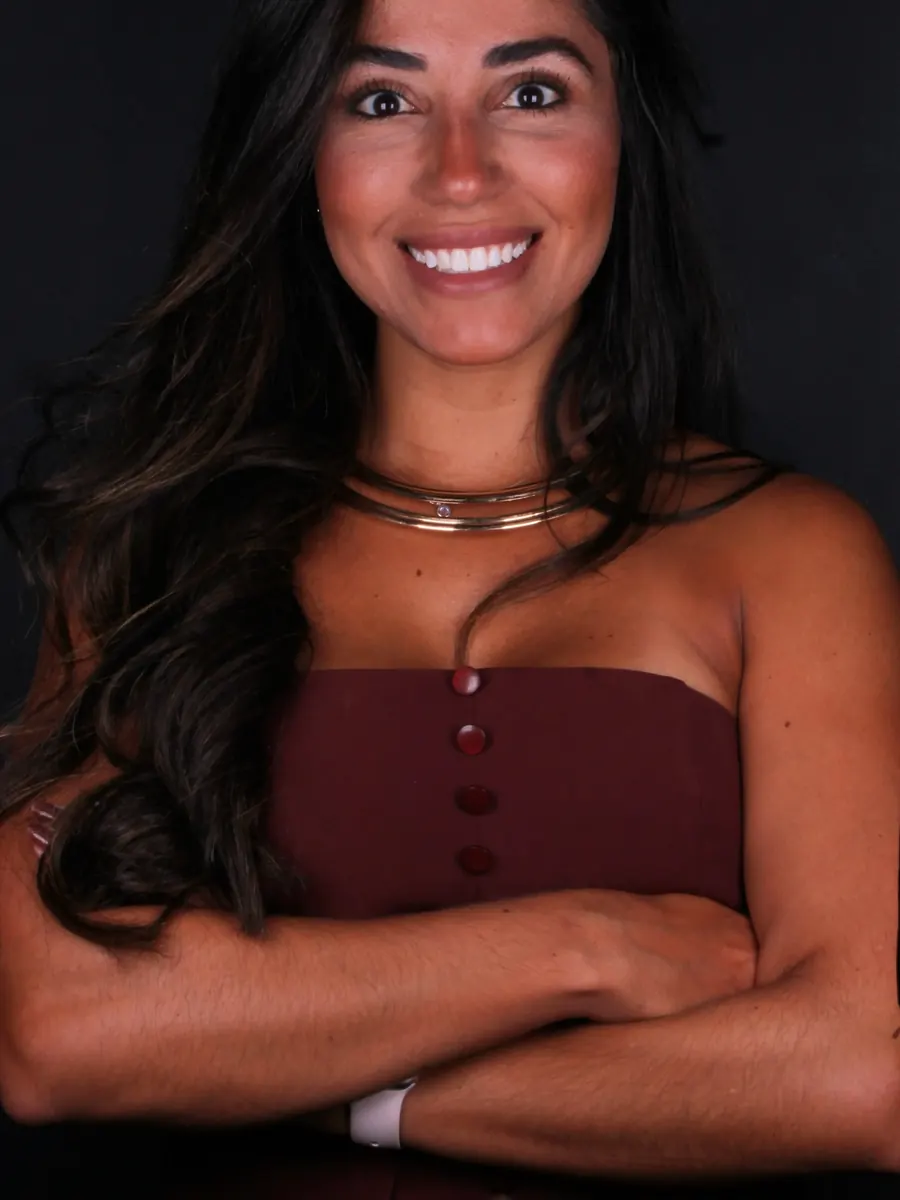 Dra Karla Oliveira
